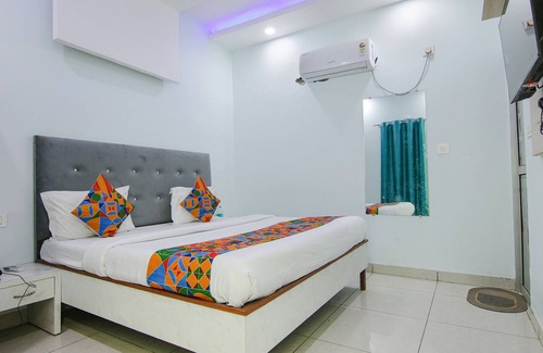 Manimajra Hotel | Fabexpress Nisad Raj