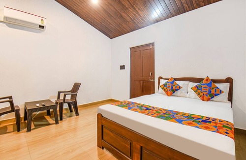 Nagoa Hotel | Fabexpress Peacock Suites