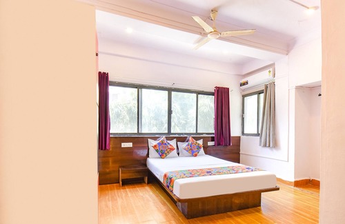 Koregaon Park Hotel | Fabexpress Sai Inn