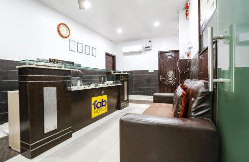 Lajpat Nagar Hotel | FabExpress The Lazeez