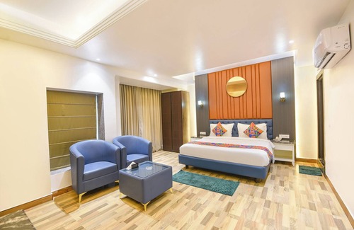 Safdarjung Enclave Hotel | Fabhotel Elvilla