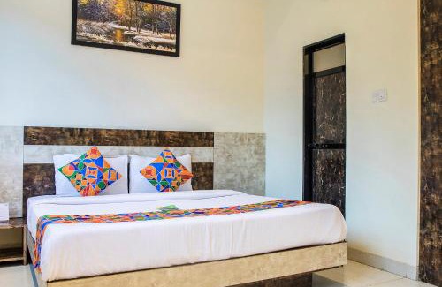 India Hotel | FabHotel Embassy Grand