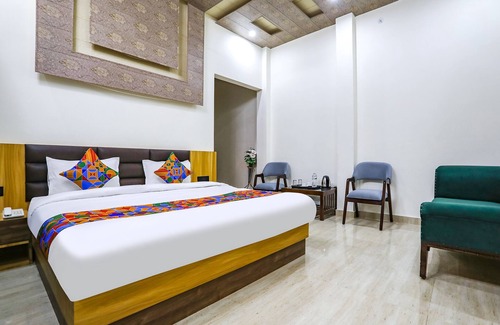 Faizabad Hotel | Fabhotel Jb Square Resort