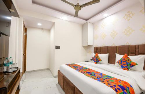 Khattalwada Hotel | FabHotel NP International - Nehru Place Market