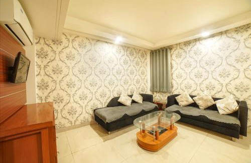 Maharana Pratap Nagar Hotel | FabHotel Pleasure Inn - Near DB Mall