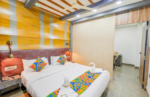 Bhubaneshwar Hotel | FabHotel Prime Middleton - Nr Niladri Vihar Square