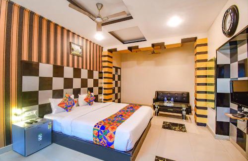 Ballygunge Hotel | FabHotel Prime Rockstar Suites