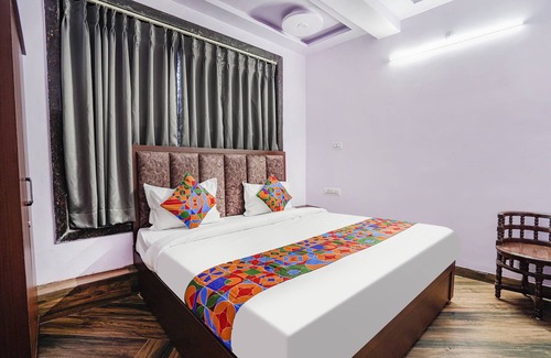 Varanasi Hotel | Fabhotel Raghav Raj Inn