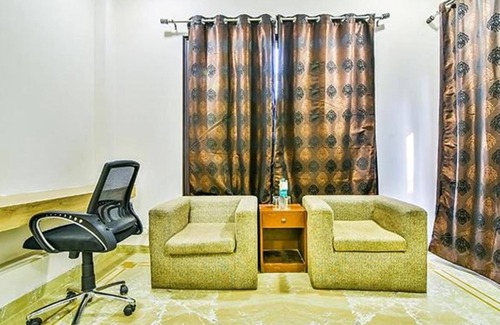 DLF City Hotel | Fabhotel Rallkmas