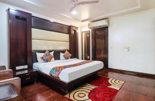 Prashant Vihar Hotel | FabHotel Rayplus - Prashant Vihar