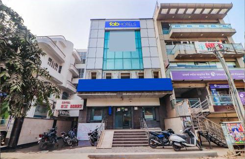 Prashant Vihar Hotel | FabHotel Rayplus - Prashant Vihar