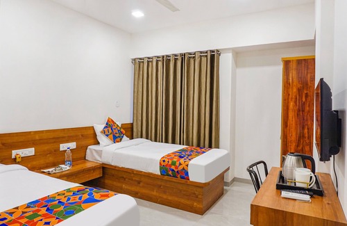 Central Pune Hotel | Fabhotel Royal Palace Inn
