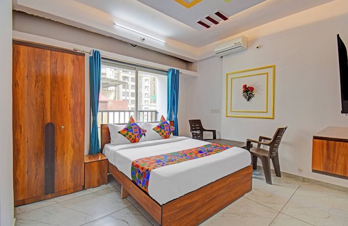 Pimpri - Chinchwad Hotel | Fabhotel Shree Krishna Inn