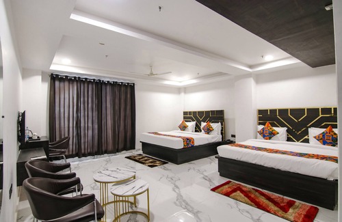 Anand Vihar Hotel | FabHotel Sky Suites Karkardooma