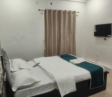 Kharadi Hotel | FabHotel Spark Inn