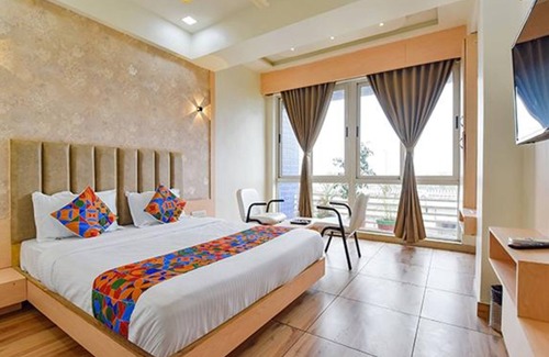 Ahmedabad Hotel | Fabhotel Symphony Grand