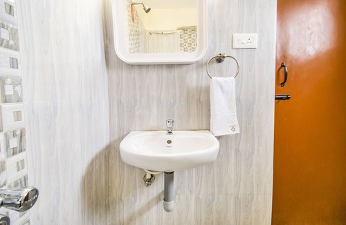 Coimbatore Hotel | Fabhotel Thejas Paaradise
