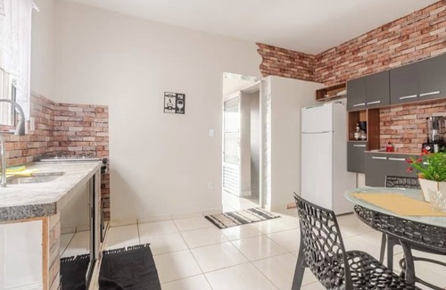 Americana House | Fabulous 2-bedroom house with AC in charming Americana