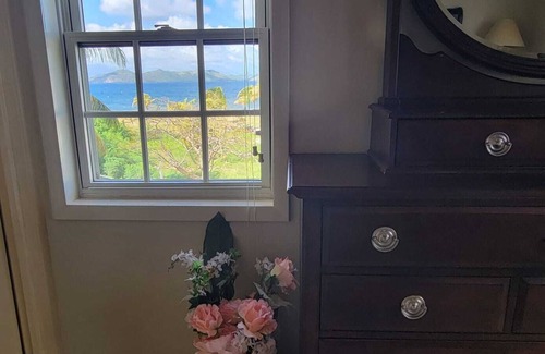 Charlestown Condo | Fabulous 3 Bedroom Spacious Condo at Nelson Springs. 1 minute to Beach and Pool.