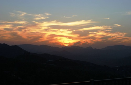 Escondido House | FABULOUS 360 VIEW, beautiful 4000 sf home & pickleball 30 + days stay required.