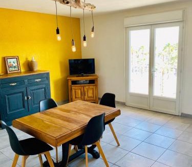 Saint-Pierre-la-Mer Apartment | Face a la mer Fleury