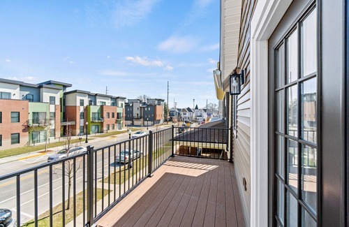 West Central Apartment | Fairfield Ave #2- Upstairs Unit