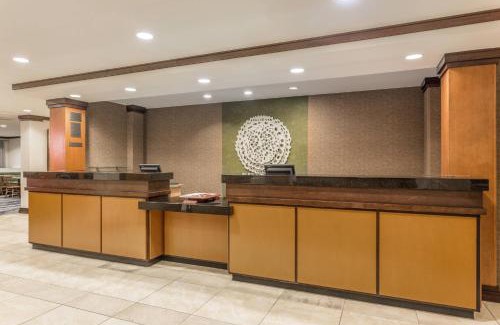 Madison Hotel | Fairfield Inn and Suites by Marriott Madison East