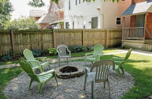 Weinland Park House | Fairground/OSU + K9s Welcome | Family Friendly