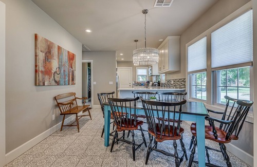 Central Oklahoma City House | Fairgrounds Retreat newly remodeled weekly/monthly discounts
