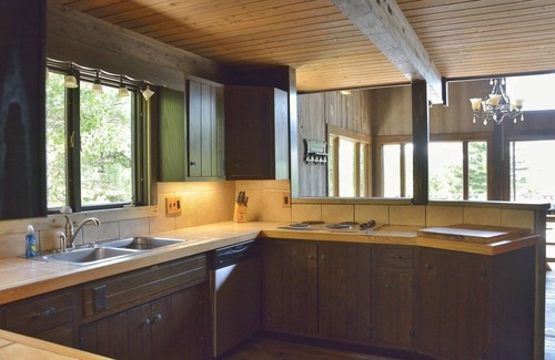 Lake Township House | Fall in Benzie County is Beautiful! Sign up now!