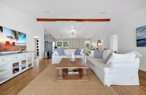 Alligator Point House | Fall in Love at A Point To Remember – Oceanfront Charm & Timeless Romance