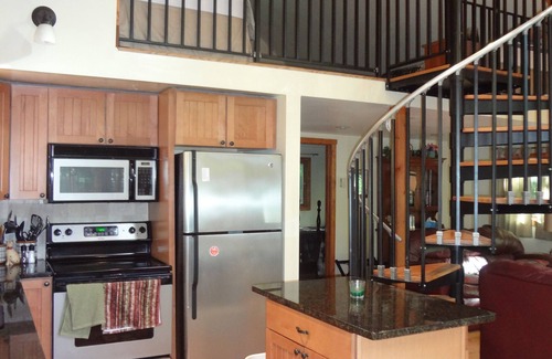 Locust Lake Village Ski Chalet | FALL In Love With the Poconos! Great Location for Hunting, Hiking, and Relaxing