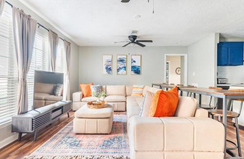 Auburn House | Fall Rate Special! Auburn Stay & Play