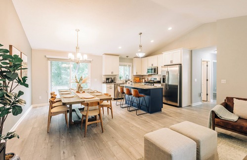 Blaine House | Fall Twin Cities Suburban Retreat: 4BR with Game Room & Big Yard Near NSC & TPC