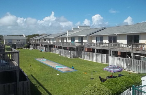 Pine Knoll Shores Condo | Family Beach- Family Values
