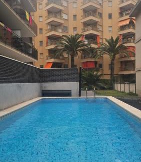 La Pineda Apartment | Family Beachfront Apartment