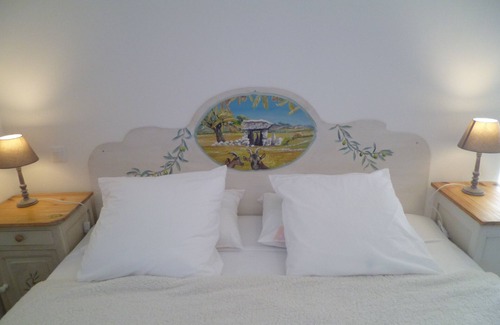 Brujas Bed & Breakfast | Family bed and breakfast Bastide Sud Ardèche Mas les Dolmens
