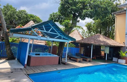 Kribi Ski Chalet | Family Chalet 3BR/6P · Balcony · Beach · B’fast op