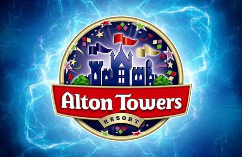 Middle Mayfield House | Family cottage - Alton towers