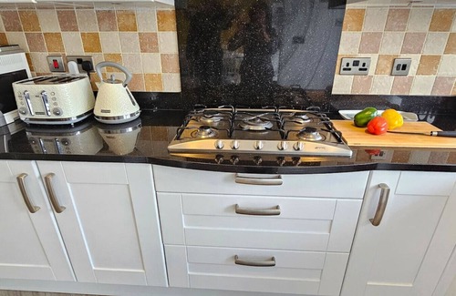 Port Talbot House | Family-friendly beach house | Parking & garden