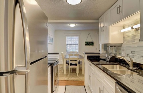 Palmetto Dunes Cottage | Family-friendly 2BR Home w/ Sofa Bed Hilton Head