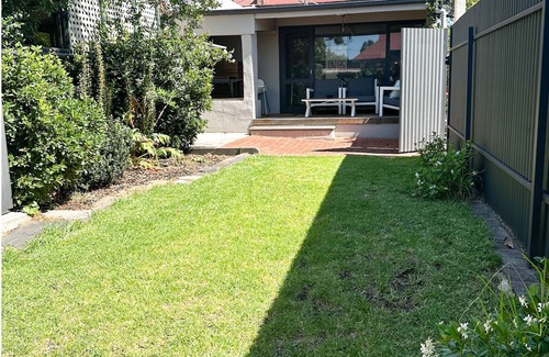 Parkside House | Family friendly character city fringe villa in Unley* close to cafes and parks.