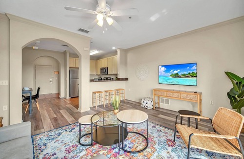 West Kissimmee Apartment | Family-friendly Condo With Pool, Hot Tub & Sauna