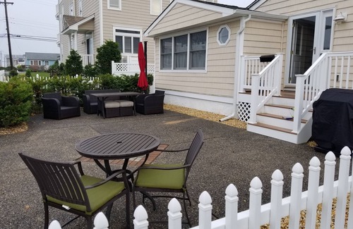 Brigantine House | FAMILY FRIENDLY. Comfy. Cozy. Clean! 300 Steps to the Beach.