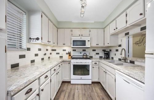 Rockford Apartment | Family-friendly cottages by Lake Bella Vista