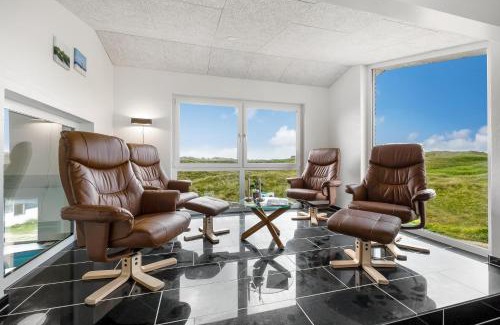 Sondervig House | Family-Friendly Holiday Home With Indoor Pool And Outdoor Spa 100 Meters From The North Sea