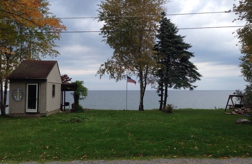 Sterling House | Family friendly house on Lake Ontario