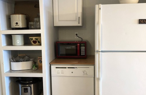 Portage Lake House | Family-Friendly Lake House & Hunters Lodging