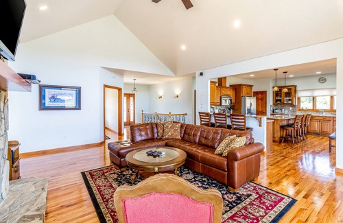 River Ridge House | Family-Friendly Mountain View Retreat w/3 Decks, Game Room, Grill, & Free WiFi