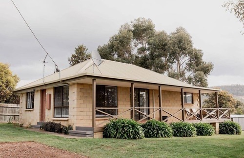 Orford House | Family-friendly shack near East Shelly Beach